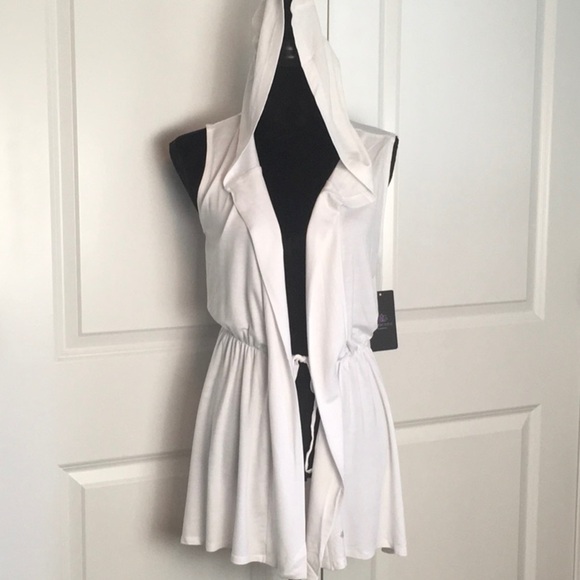 PL Movement Hooded Workout Coverup - Picture 5 of 10